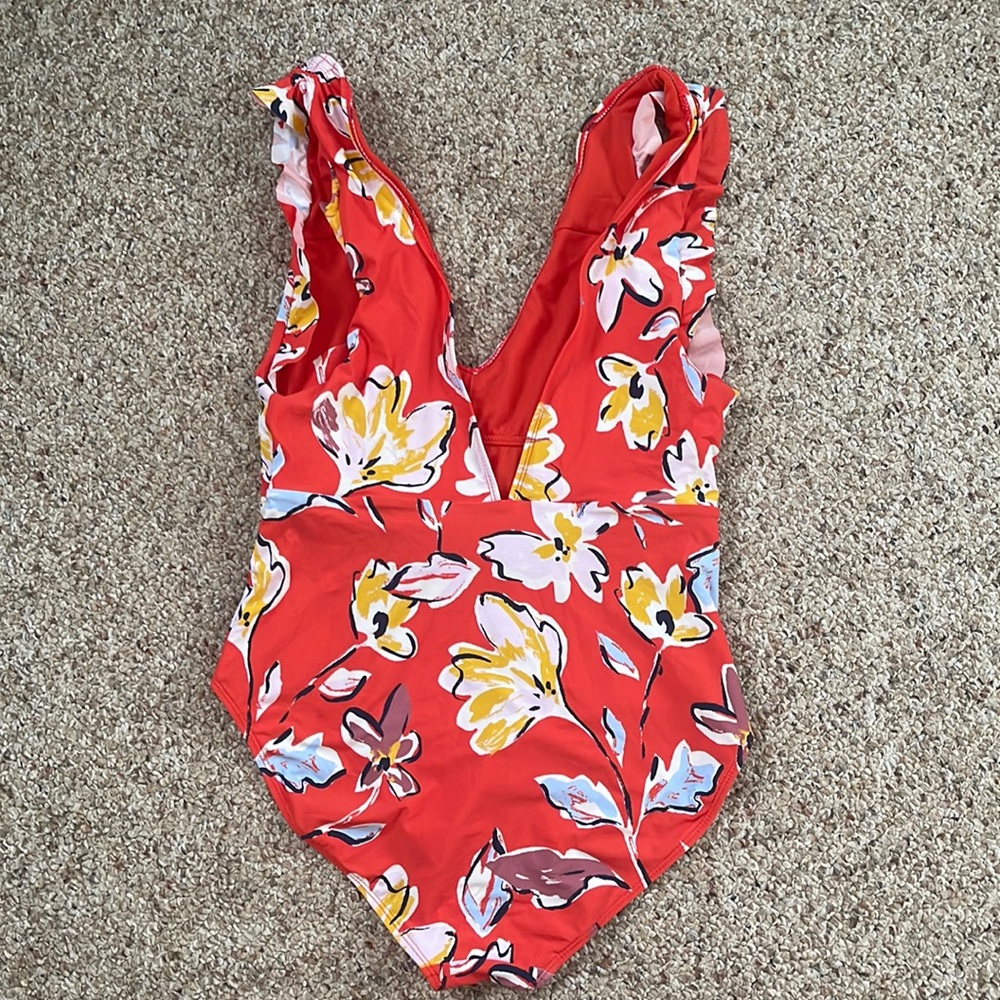 One piece Swimsuit floral print size medium